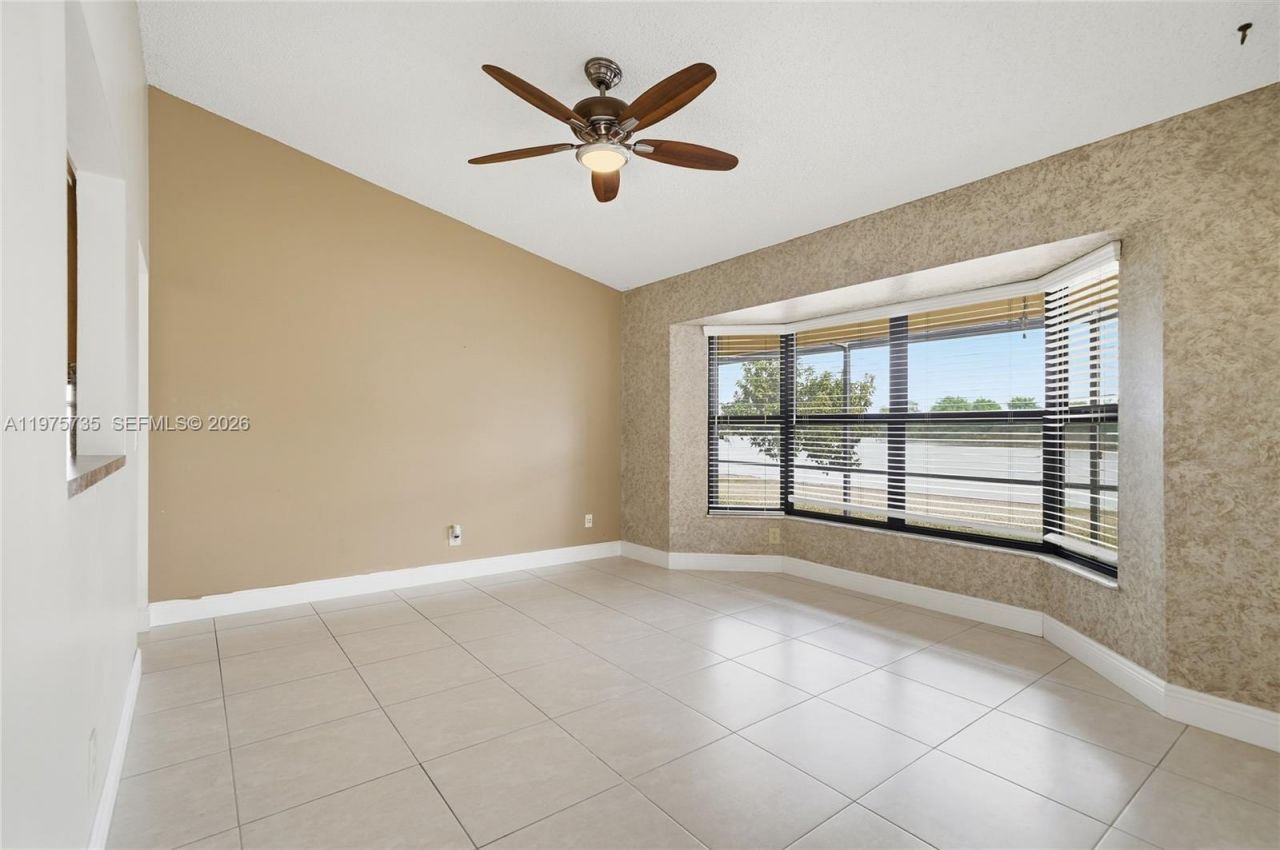 5250 King Arthur Ave , Davie, FL 33331 Photo