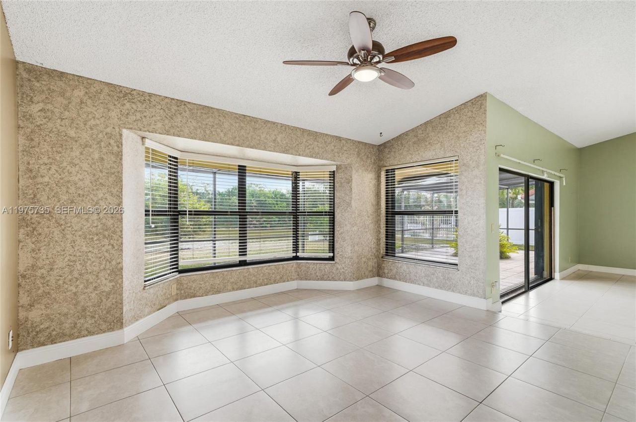 5250 King Arthur Ave , Davie, FL 33331 Photo