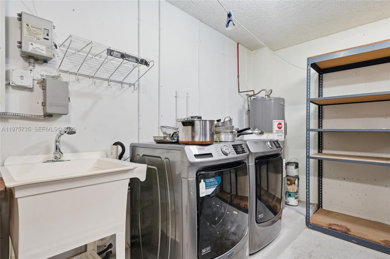 5250 King Arthur Ave , Davie, FL 33331 Photo