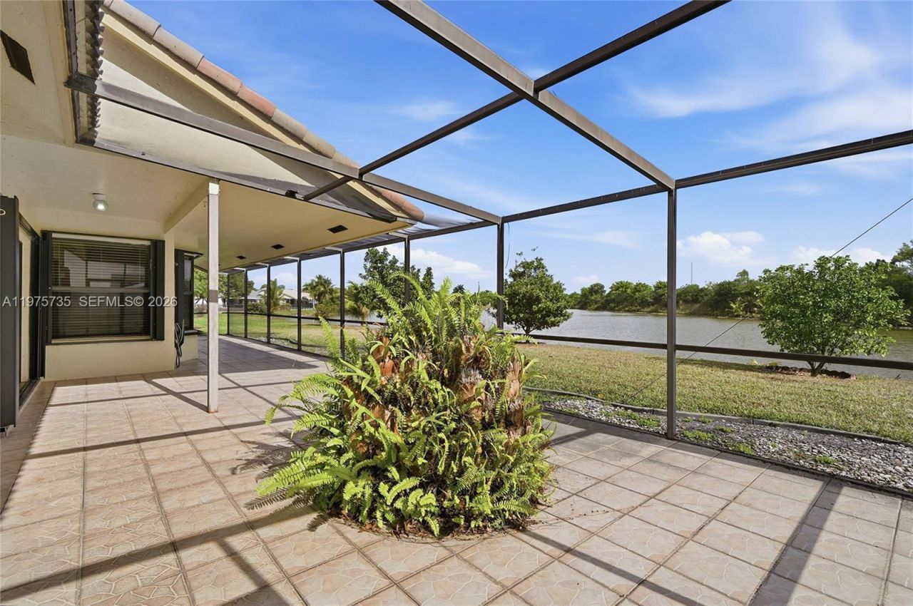 5250 King Arthur Ave , Davie, FL 33331 Photo