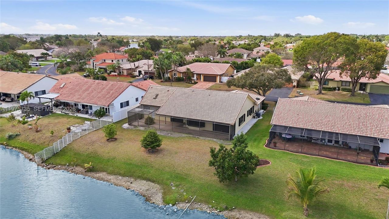 5250 King Arthur Ave , Davie, FL 33331 Photo