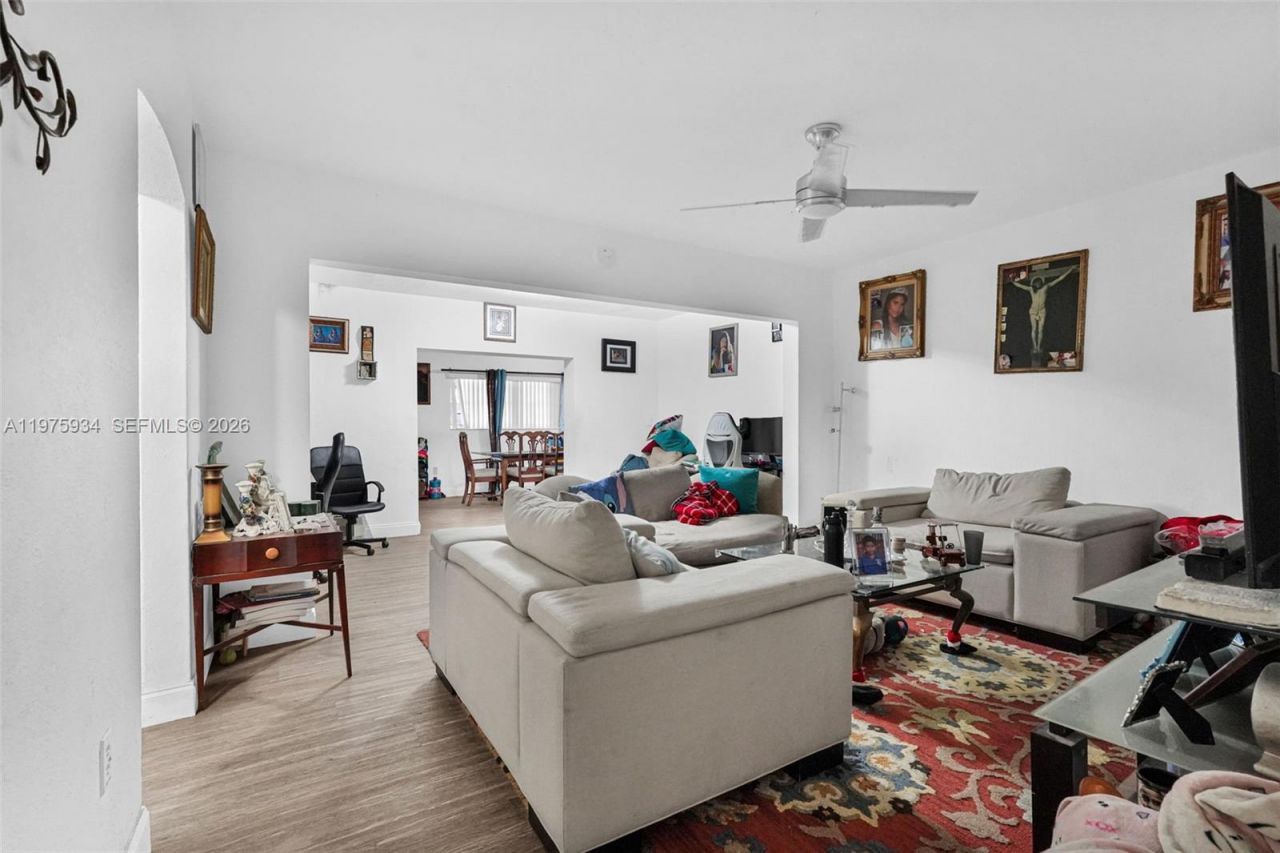 538 NW 20th Ave , Miami, FL 33125 Photo