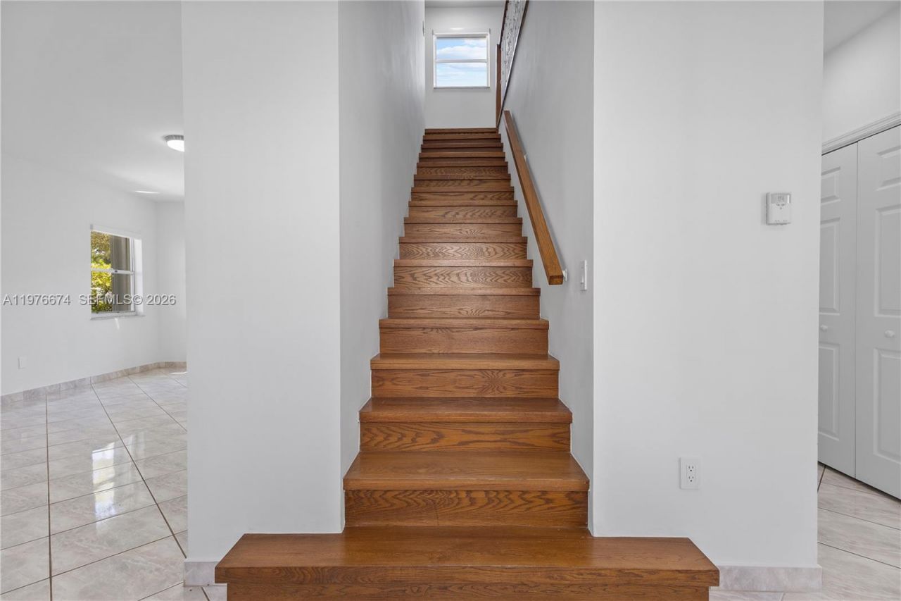 2870 SW 21st St, Unit 1, Miami, FL 33145 Photo