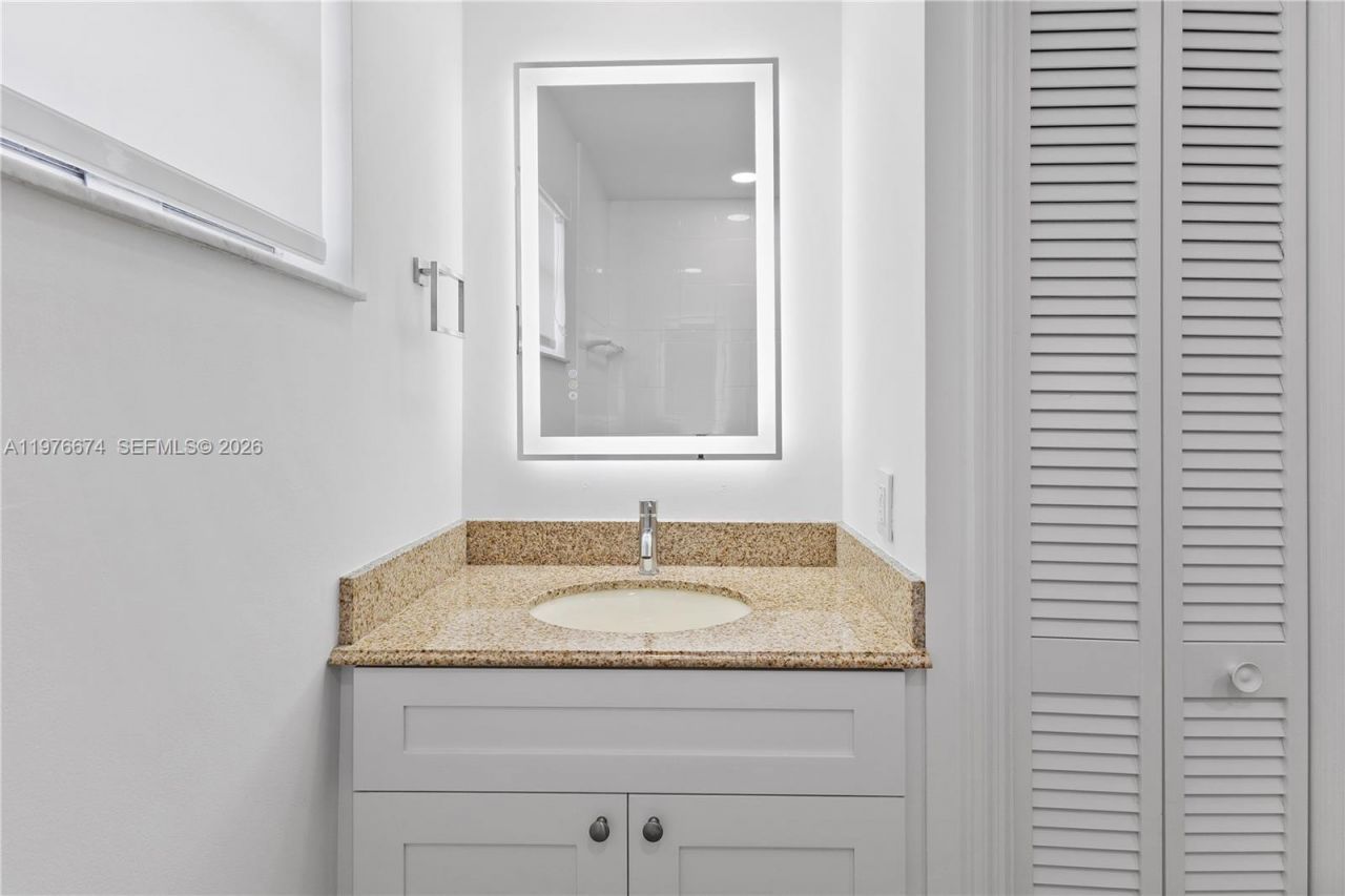 2870 SW 21st St, Unit 1, Miami, FL 33145 Photo