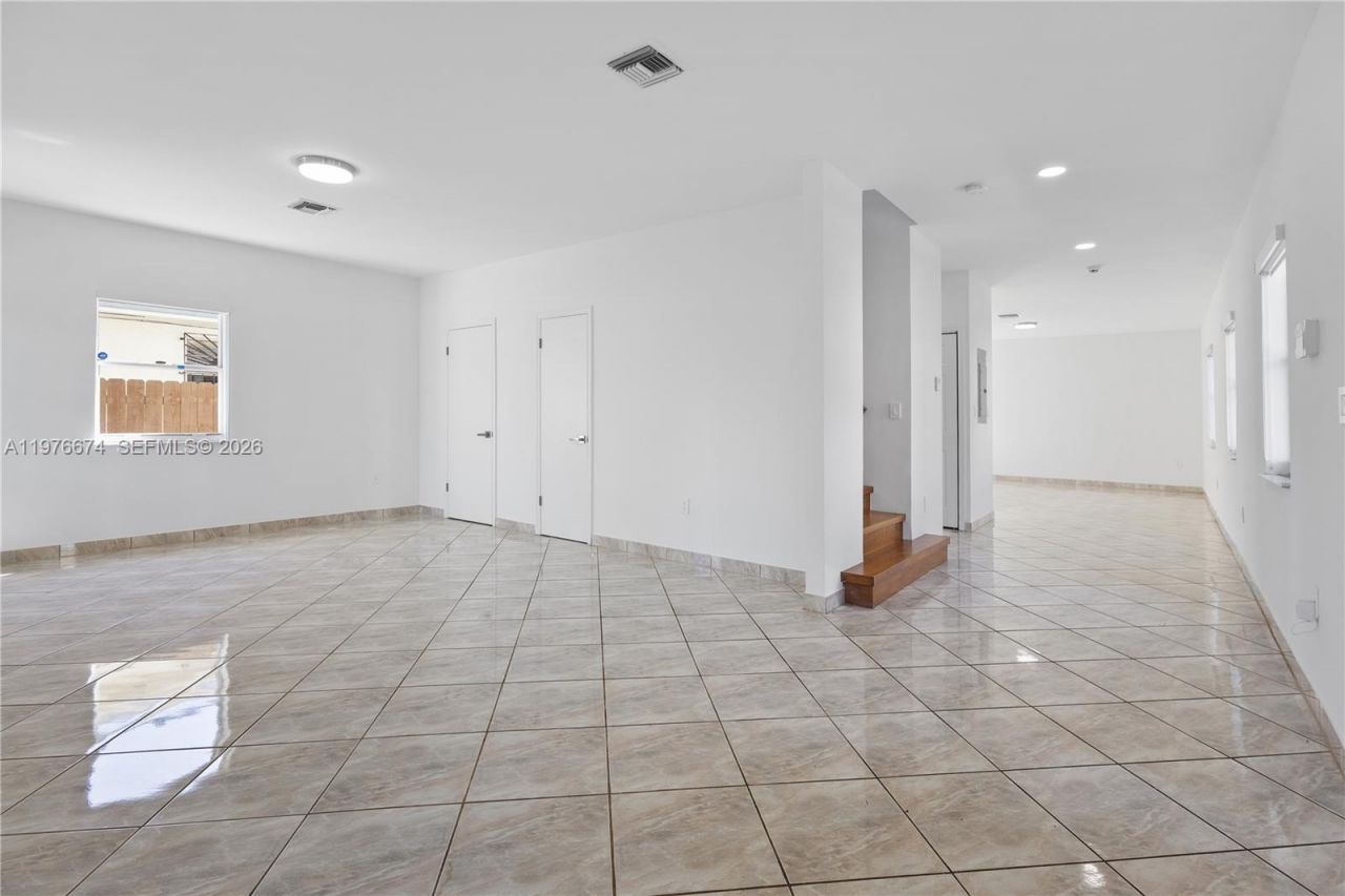 2870 SW 21st St, Unit 1, Miami, FL 33145 Photo