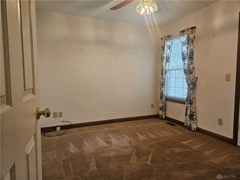 4909 Shannon Avenue, Bethel Township, OH 45504 Photo 10