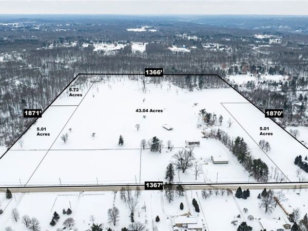 7139 Mulberry Road , Chesterland, OH 44026