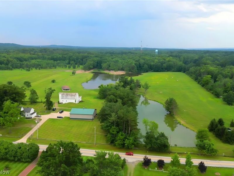 7139 Mulberry Road, Chesterland, OH 44026 Photo 2