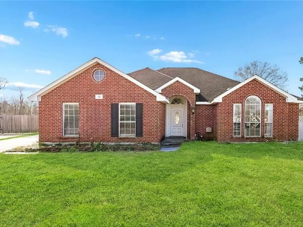 60 MOSS Drive , LaPlace, LA 70068