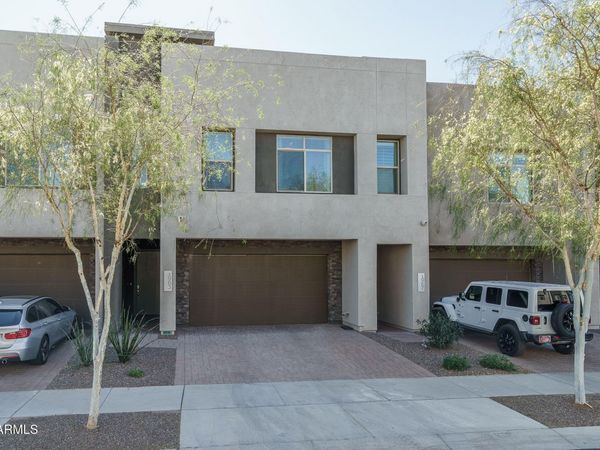 1963 W DESERT HOLLOW Drive, Phoenix, AZ 85085