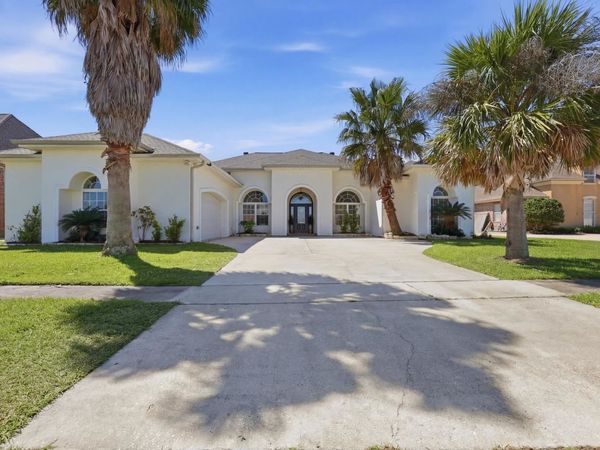 4600 Glenfield Dr, Houma, LA 70360