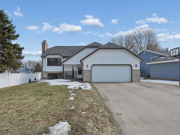 1831 Helena Road N, Oakdale, MN 55128