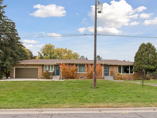 2079 Upper Saint Dennis Road, Saint Paul, MN 55116