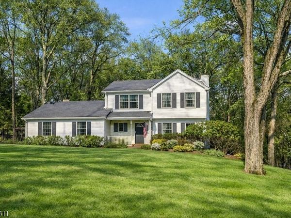 4 Woods Ave, Stanhope, NJ 07874