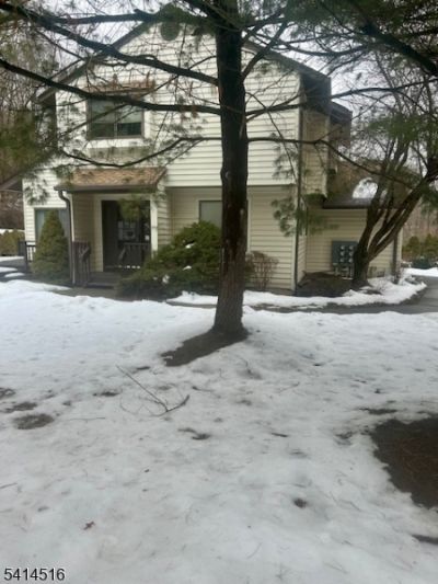 26 Cardinal Ln, Hampton, NJ 07860 Main Photo