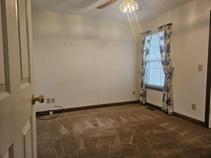 4909 Shannon Avenue, Springfield, OH 45504 Photo 10