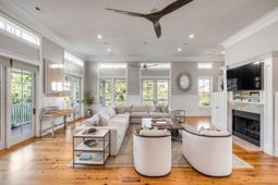 108 Carolina Boulevard photo 4