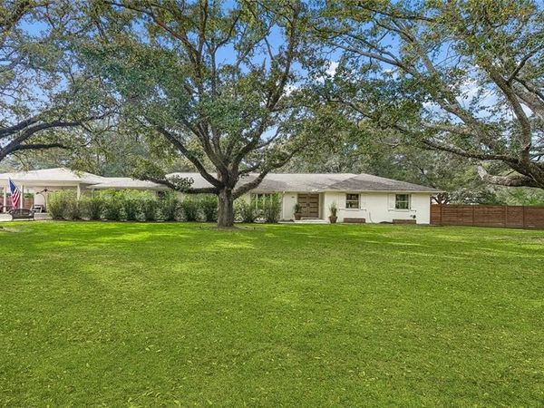 110 OAK Drive , Covington, LA 70433