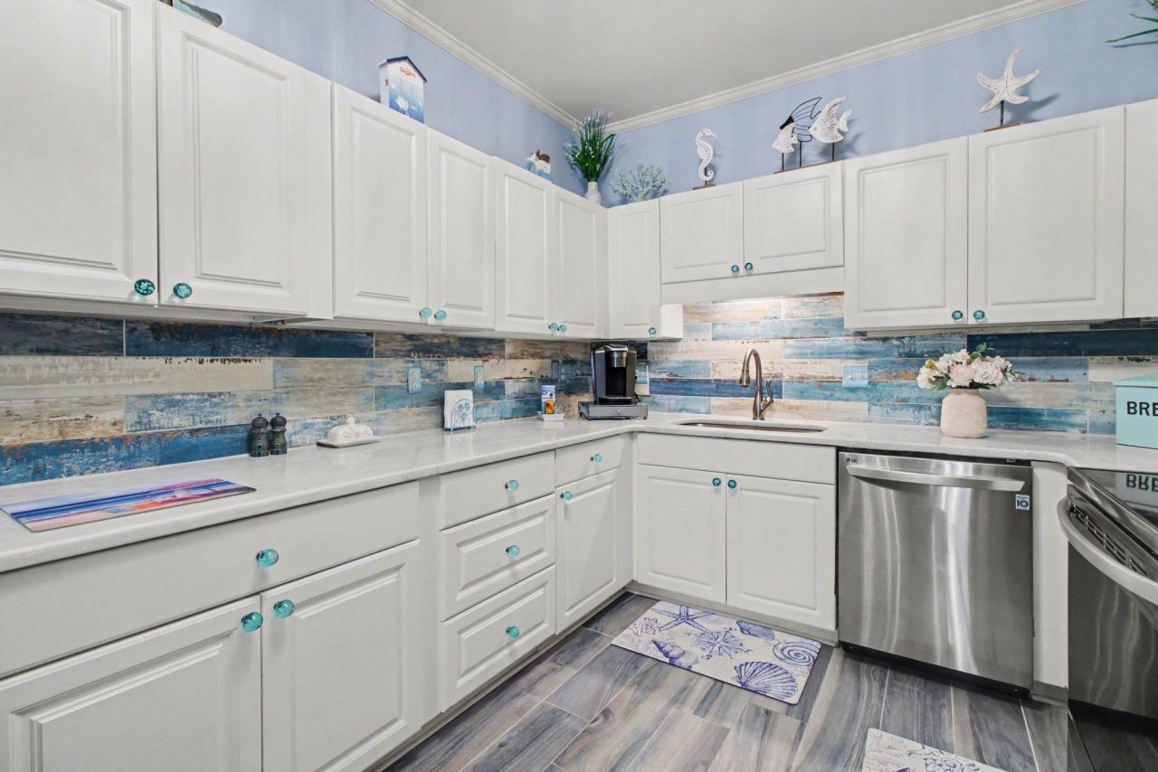 9754 Leyland Dr. Photo 10