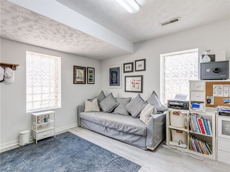 1219 W 69th Street , Cleveland, OH 44102 Photo 25