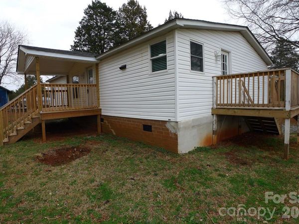 130 Coventry Lane , Mocksville, NC 27028