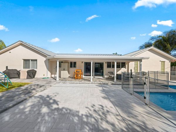 4141 NE 22nd Terrace, Lighthouse Point, FL 33064