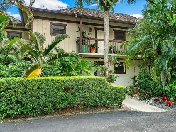 13334 Polo Club Road, Unit 238, Wellington, FL 33414