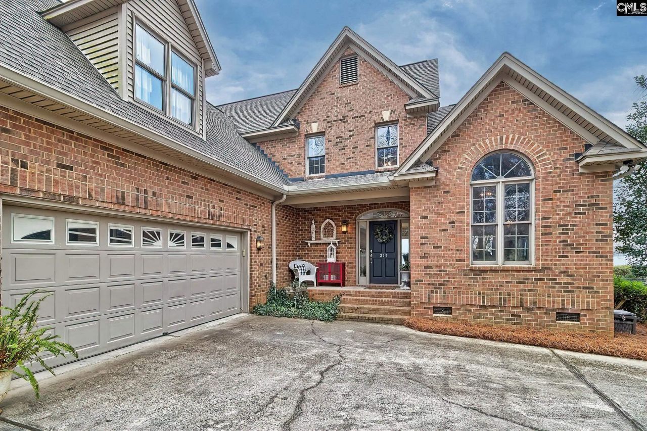 215 Westridge Court  Photo 4