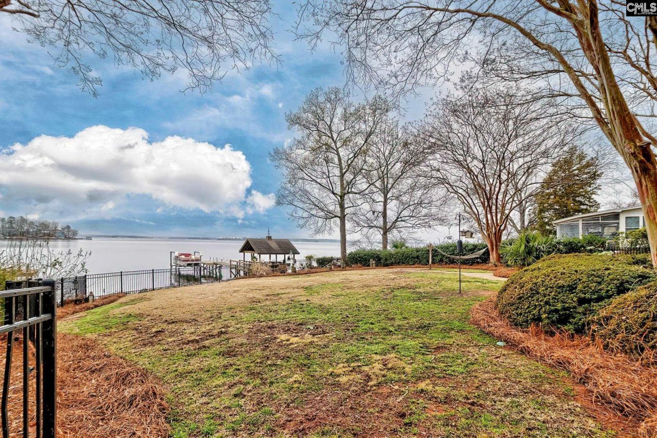 215 Westridge Court  Photo 9