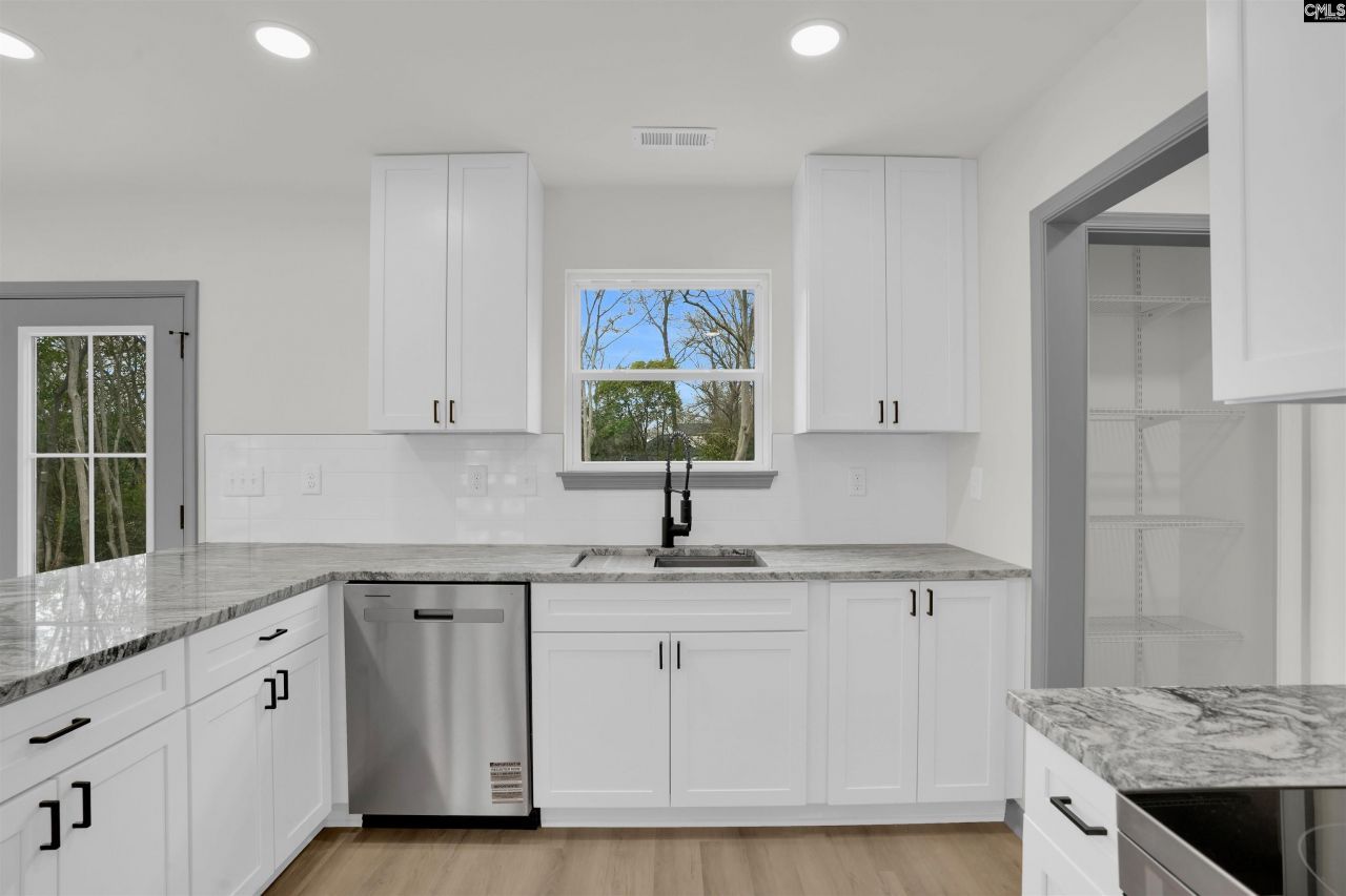 404 E Arch Street  Photo 12