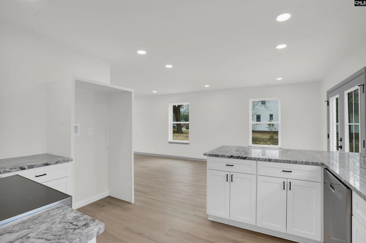 404 E Arch Street  Photo 13