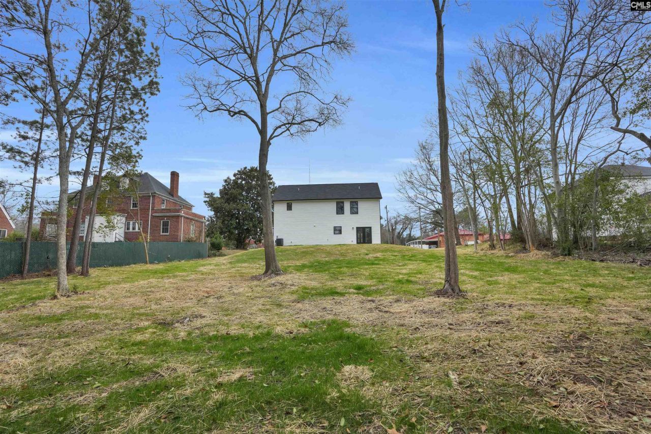 404 E Arch Street  Photo 32