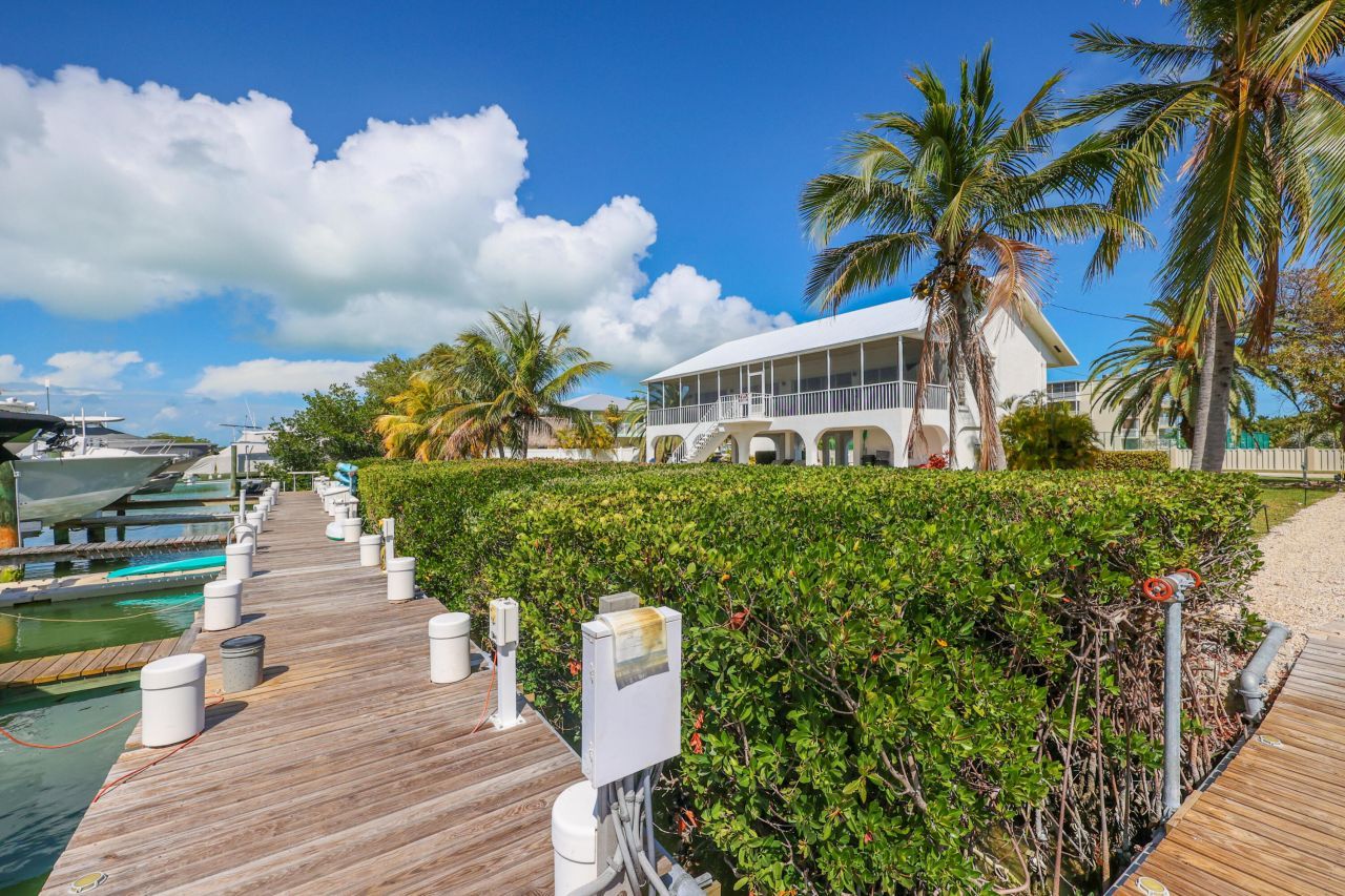 1 Avenue F, Marathon, FL 33050 Photo