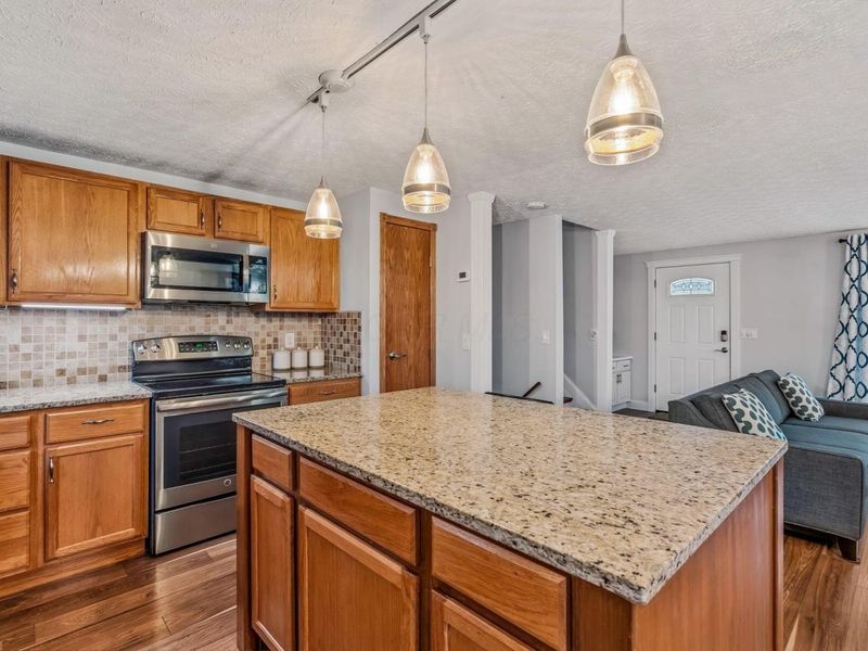 3143 Brampton Street , Dublin, OH 43017 Photo 9