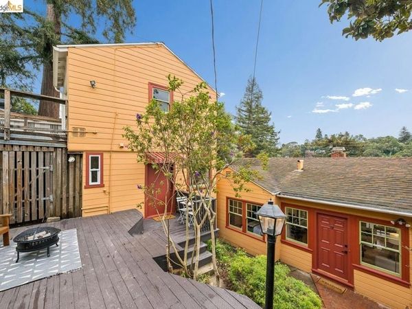 233 233 Capricorn Ave, Oakland, CA 94611