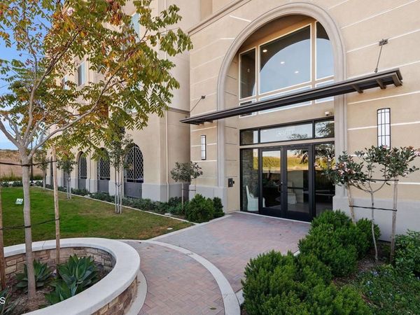 2860 Wagon Wheel Road, Unit 203, Oxnard, CA 93036