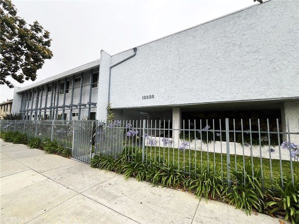 12926 Doty Avenue, Unit 21, Hawthorne, CA 90250