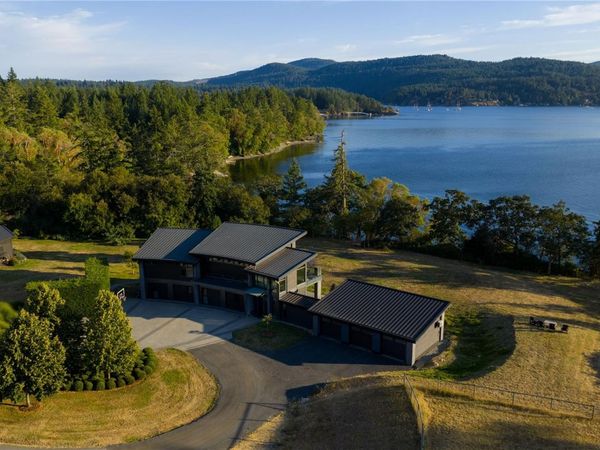 7756 West Saanich Rd, Central Saanich, BC V8M 1R8