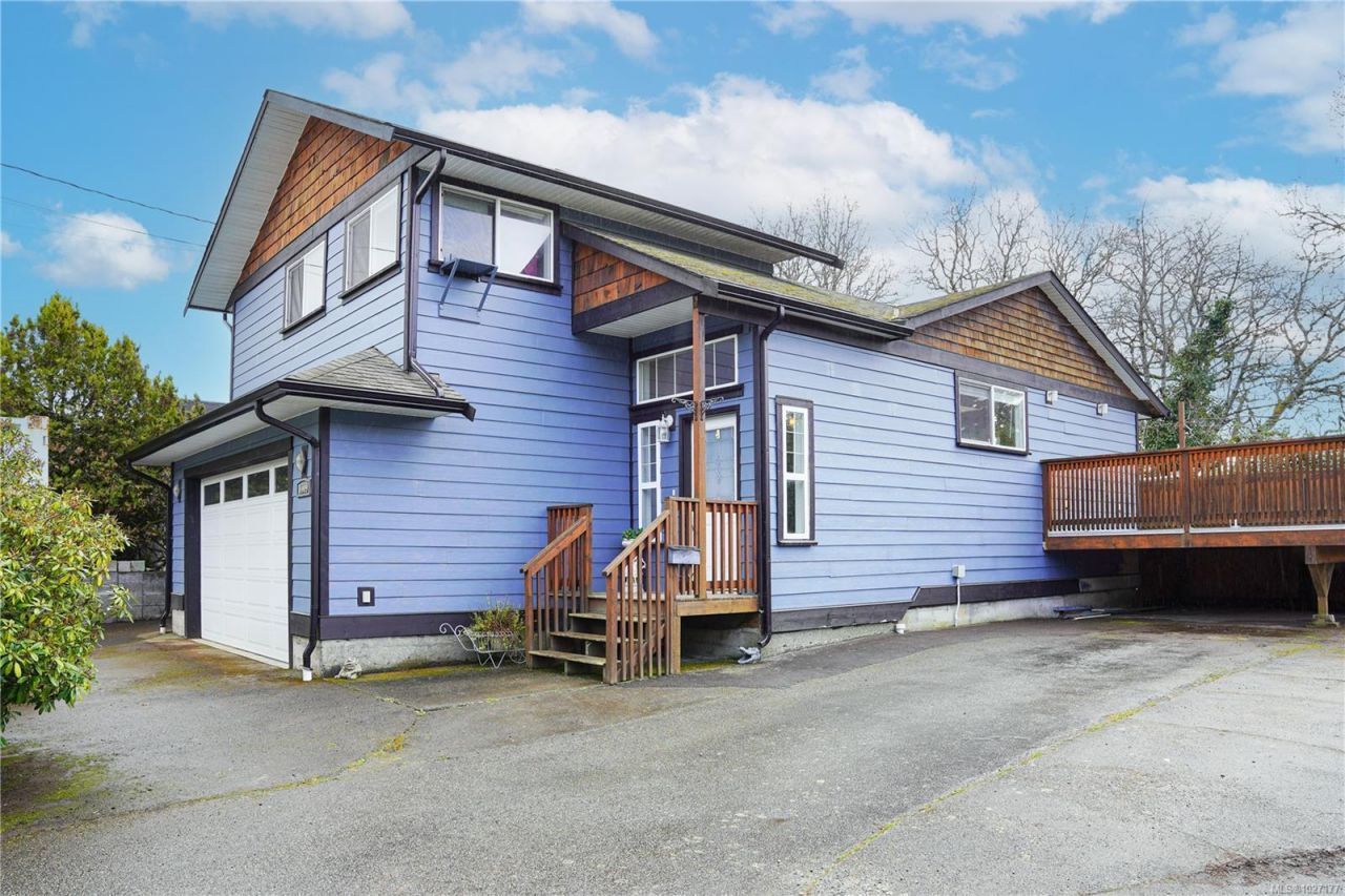 1009 Linda Lane  Langford, BC V9B 2S7