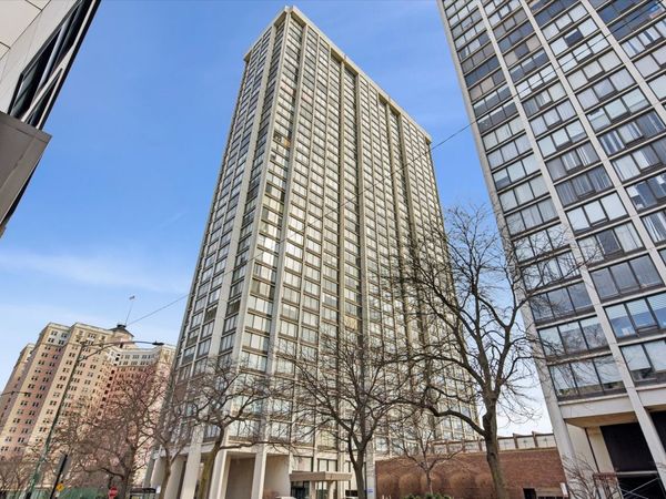 5455 N SHERIDAN Road, Unit 808, Chicago, IL 60640