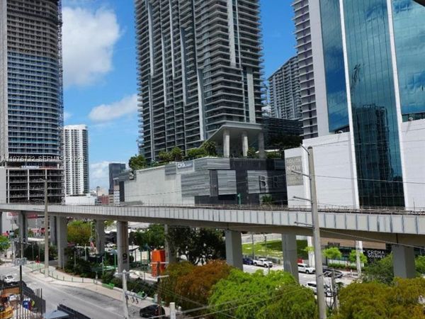 104 SW 9th St, Unit 1403, Miami, FL 33130