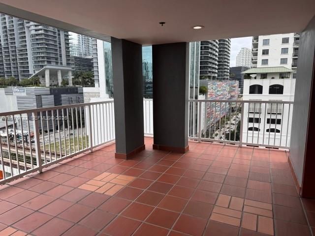 104 SW 9th St, Unit 1403, Miami, FL 33130 Photo