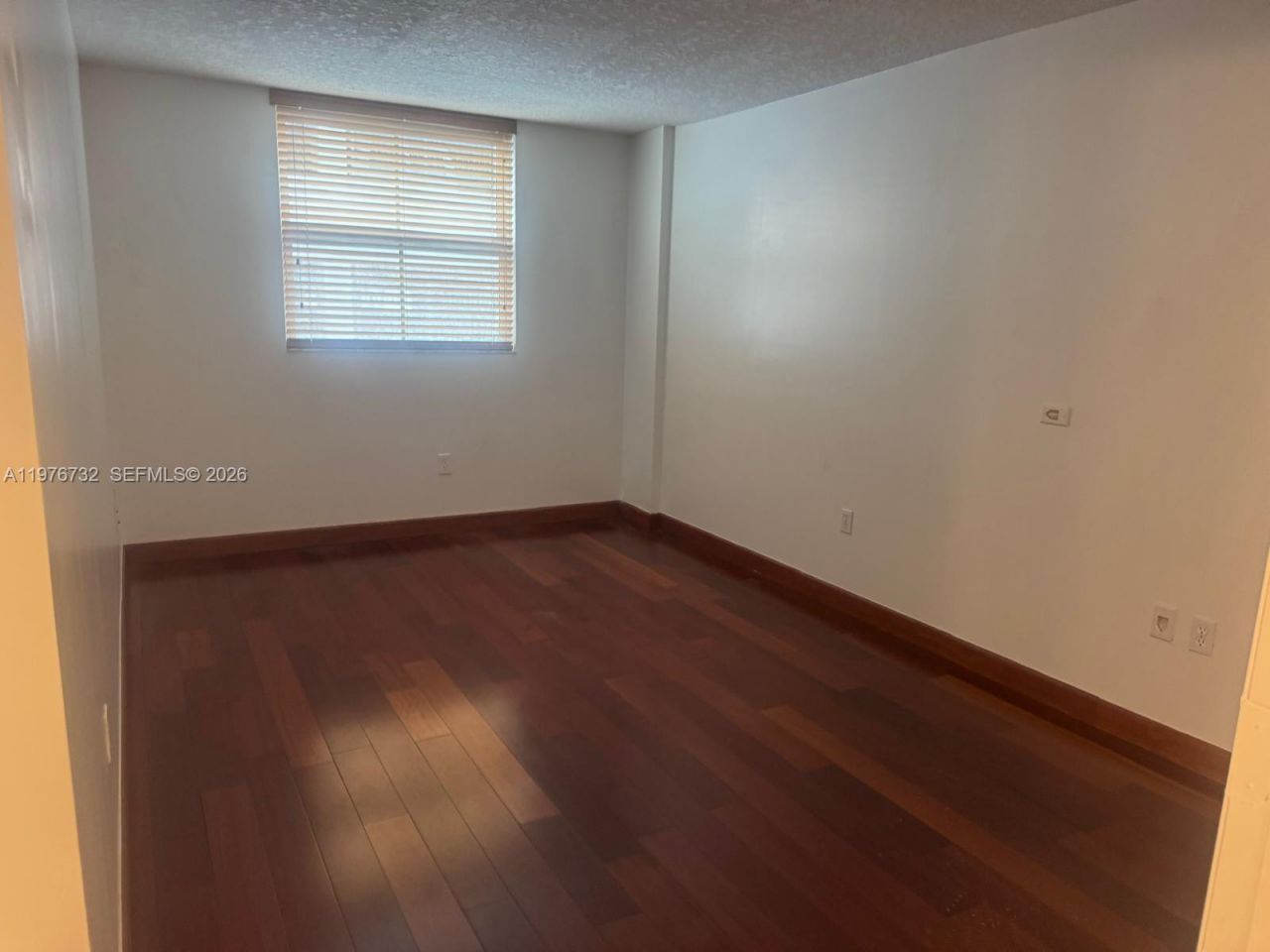 104 SW 9th St, Unit 1403, Miami, FL 33130 Photo