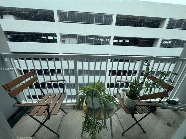 104 SW 9th St, Unit 1403, Miami, FL 33130 Photo