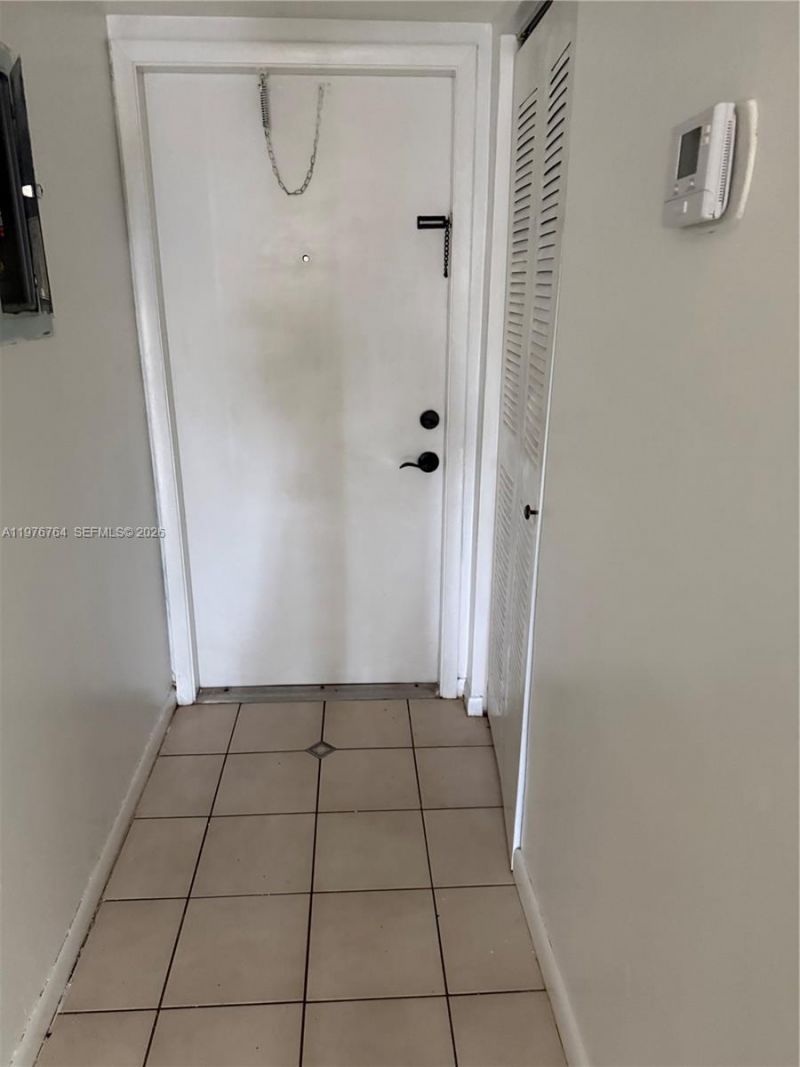 851 NE 207th Ter , Unit 6-103, Miami, FL 33179 Photo