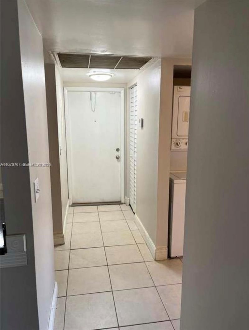 851 NE 207th Ter , Unit 6-103, Miami, FL 33179 Photo