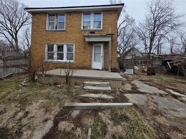 5730 Field Street, Detroit, MI 48213