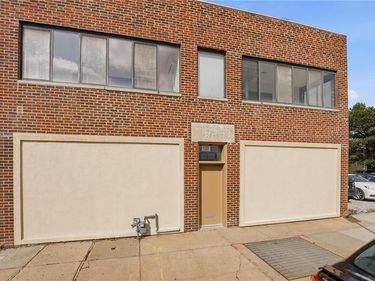 808 E 10th Street, Kansas City, MO 64106