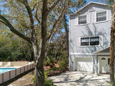 510 RYANS WOODS LANE , PALM HARBOR, FL 34683