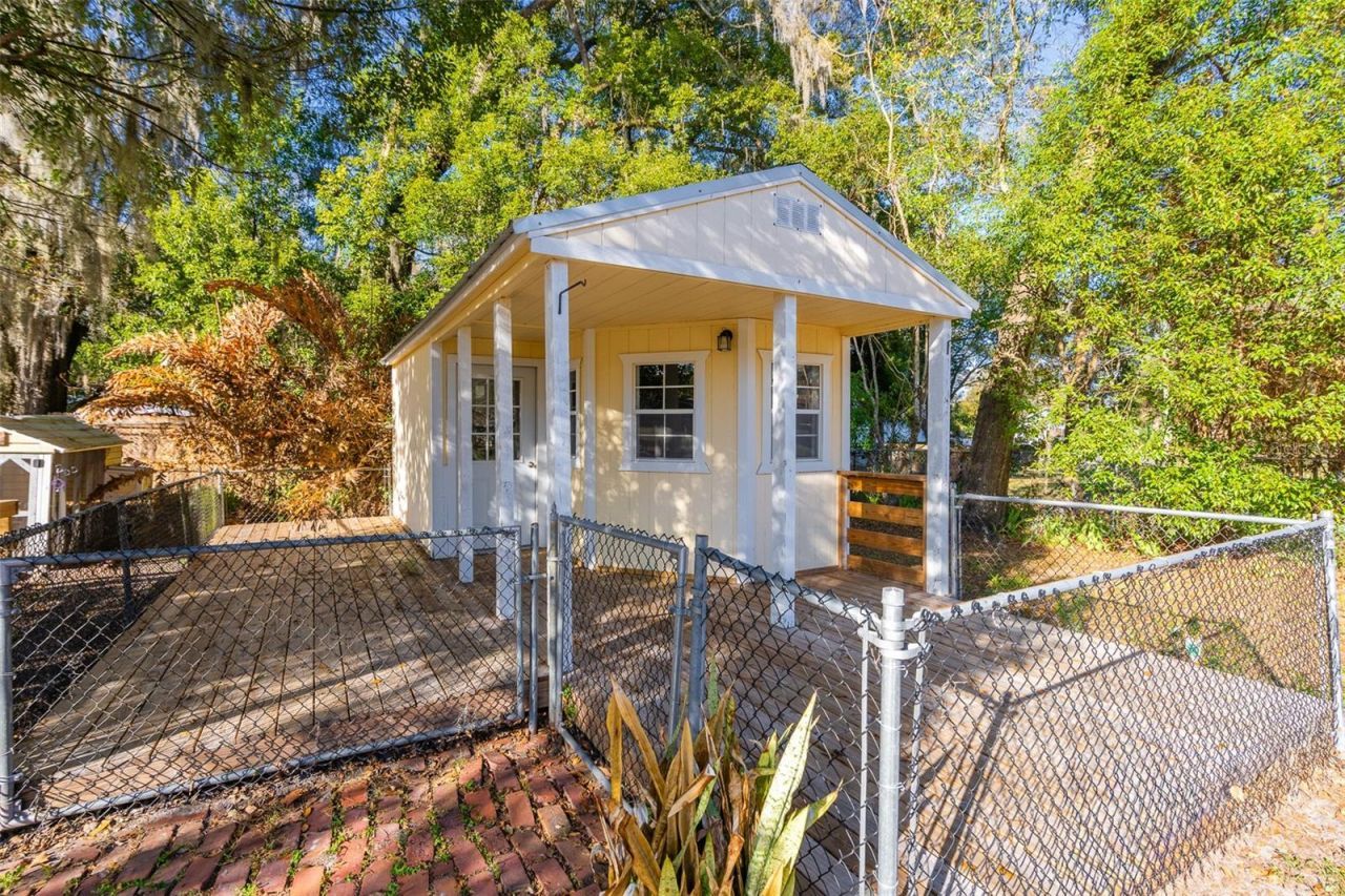 130 W Pennsylvania, Lake Helen, FL 32744 Photo